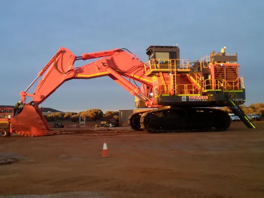 Hitachi 3600 Rebuild and Mobilization to site — photo 19