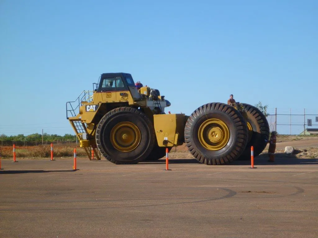 Move 6 CAT 785 Dump Trucks from Emerald Qld to Koolan Island WA — photo 3
