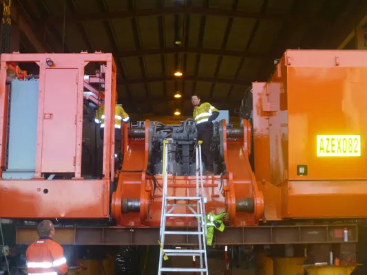 Hitachi 3600 Rebuild and Mobilization to site — photo 40